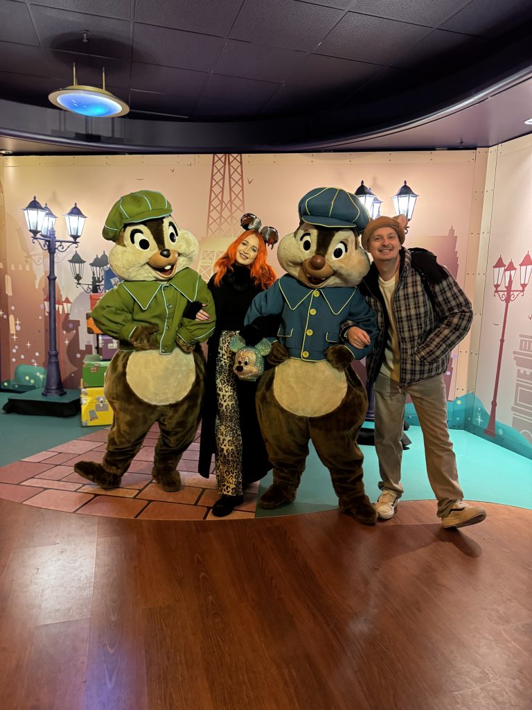 Chip and Dale Travel Circus Disneyland Paris Exclusive After Hour Party