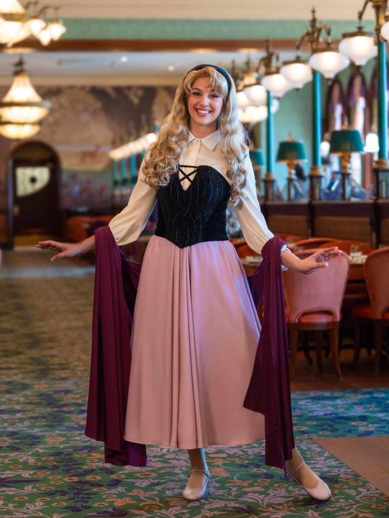 Aurora Exclusive Outfit at the Regal View & Lounge, Disneyland Paris